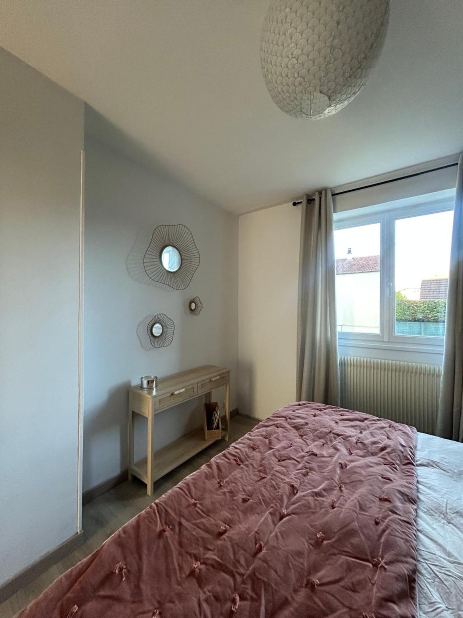 Home Lyla Дижон Екстериор снимка