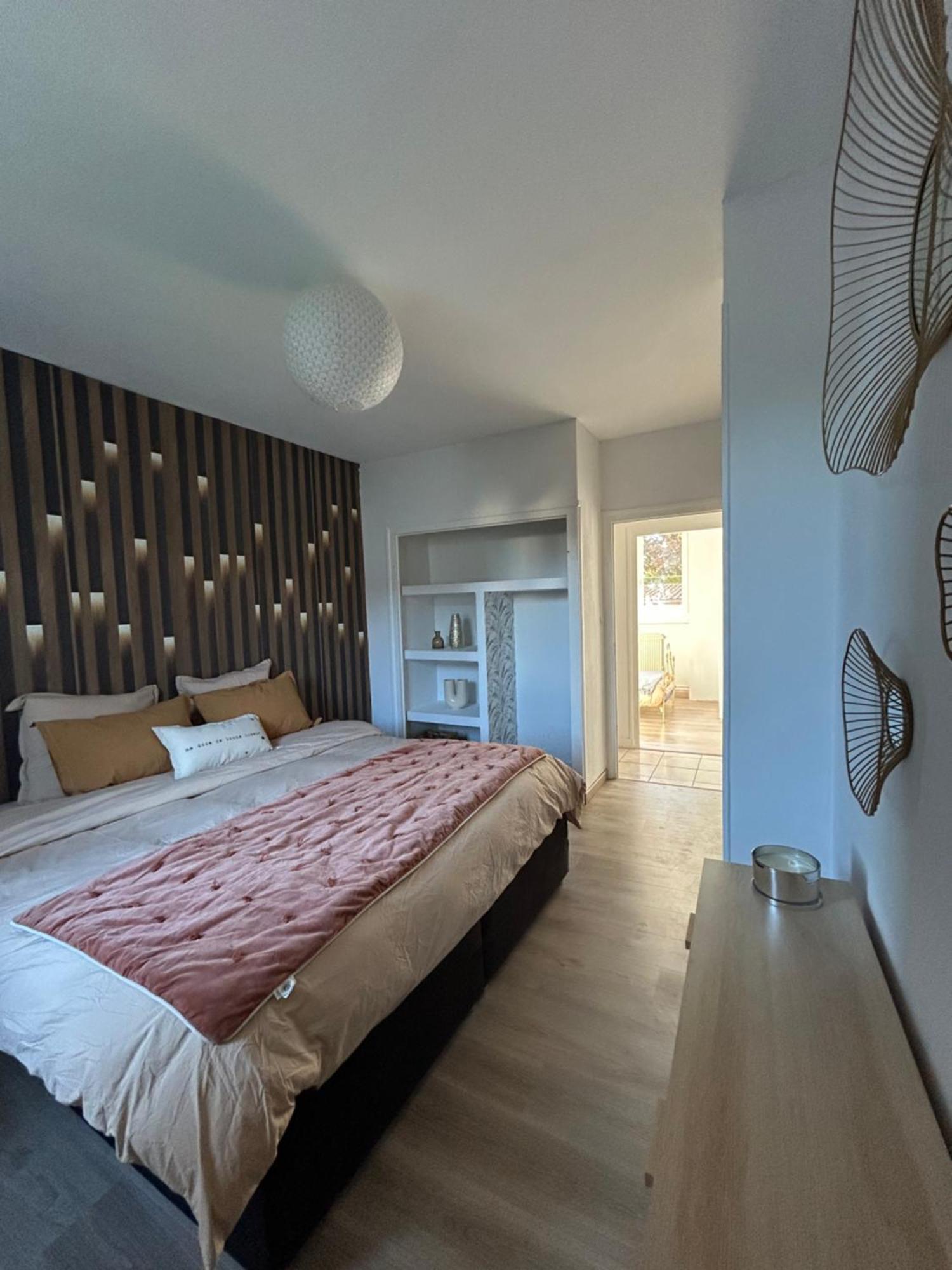 Home Lyla Дижон Екстериор снимка